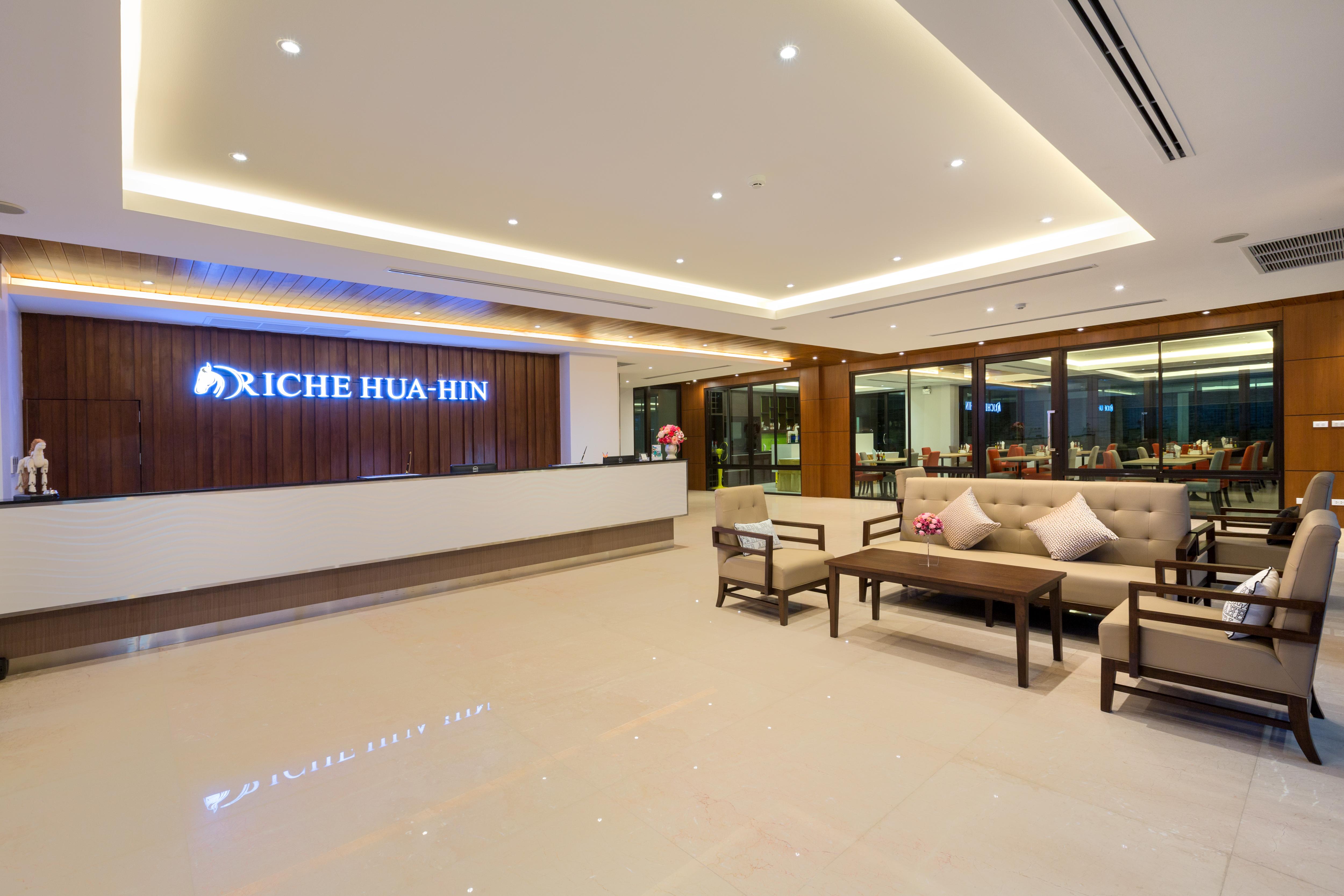 Riche Hua Hin Hotel - Sha Plus Exterior foto